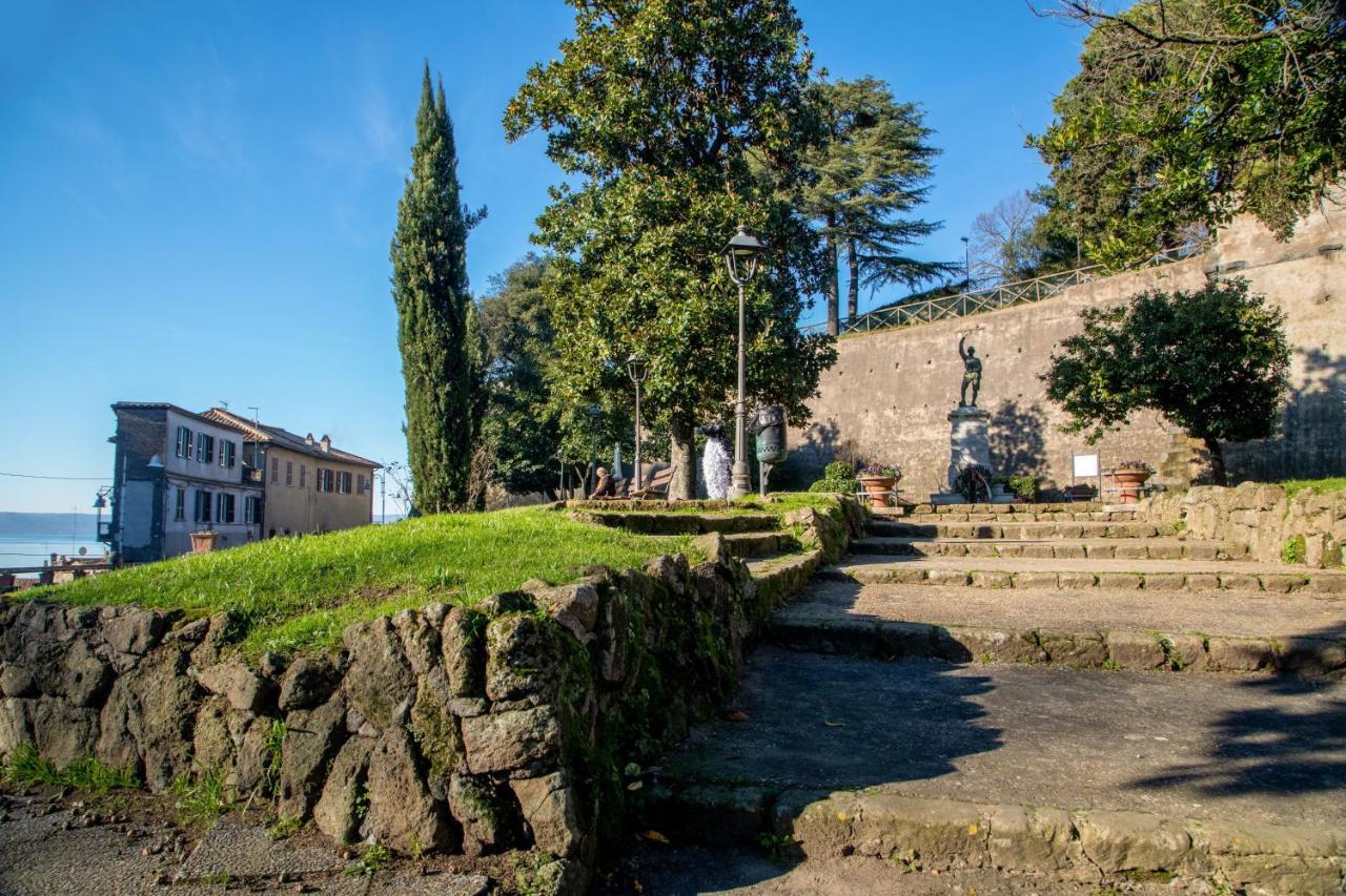 Centro E Spiaggia Ardesia Anguillara Sabazia Exterior photo